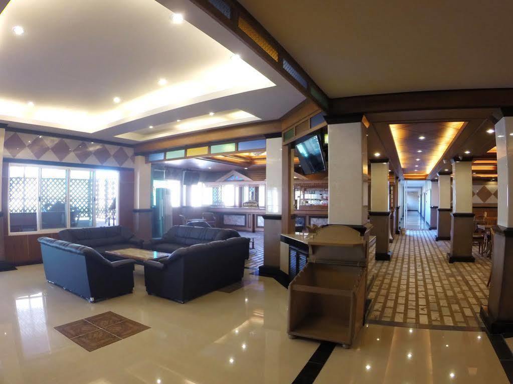 Oyo 523 Aa Pattaya Ville Екстер'єр фото